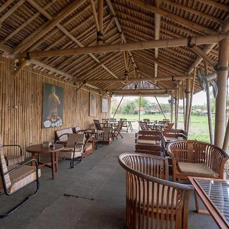 Oyo 2380 Alea Guesthouse Muntilan Екстер'єр фото