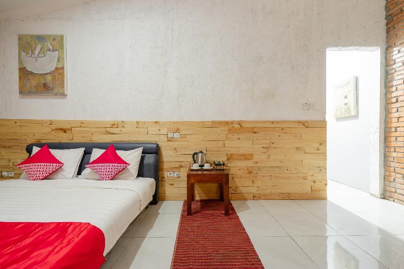Oyo 2380 Alea Guesthouse Muntilan Екстер'єр фото